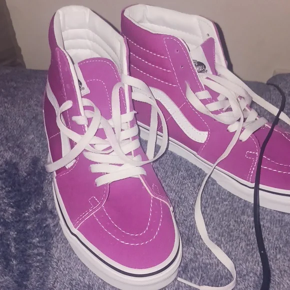 Vans - Picture 3 of 3